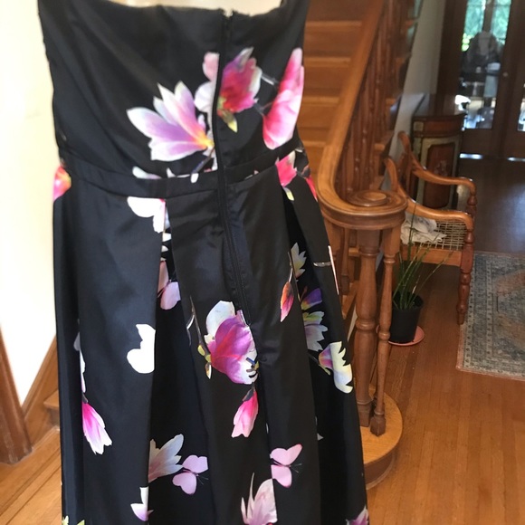 Sequin hearts butterfly floral strapless dress with sheer front - Picture 6 of 8